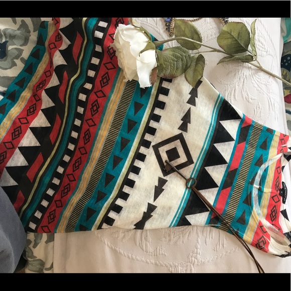 Aztec patterned tank top - Picture 2 of 3